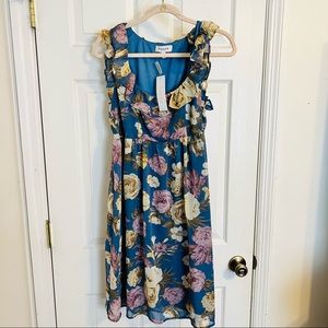 NWT Gilli Floral Empire Waiste Dress